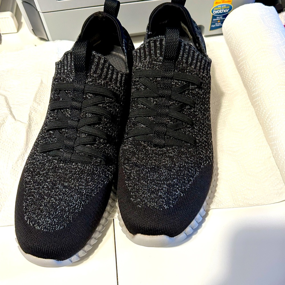 Sketchers Men’s Fit